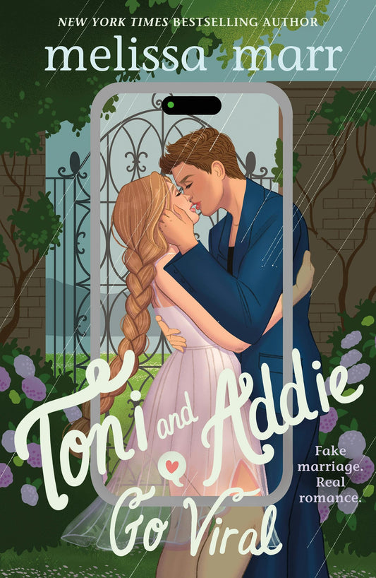 Toni and Addie Go Viral by Melissa Marr PB